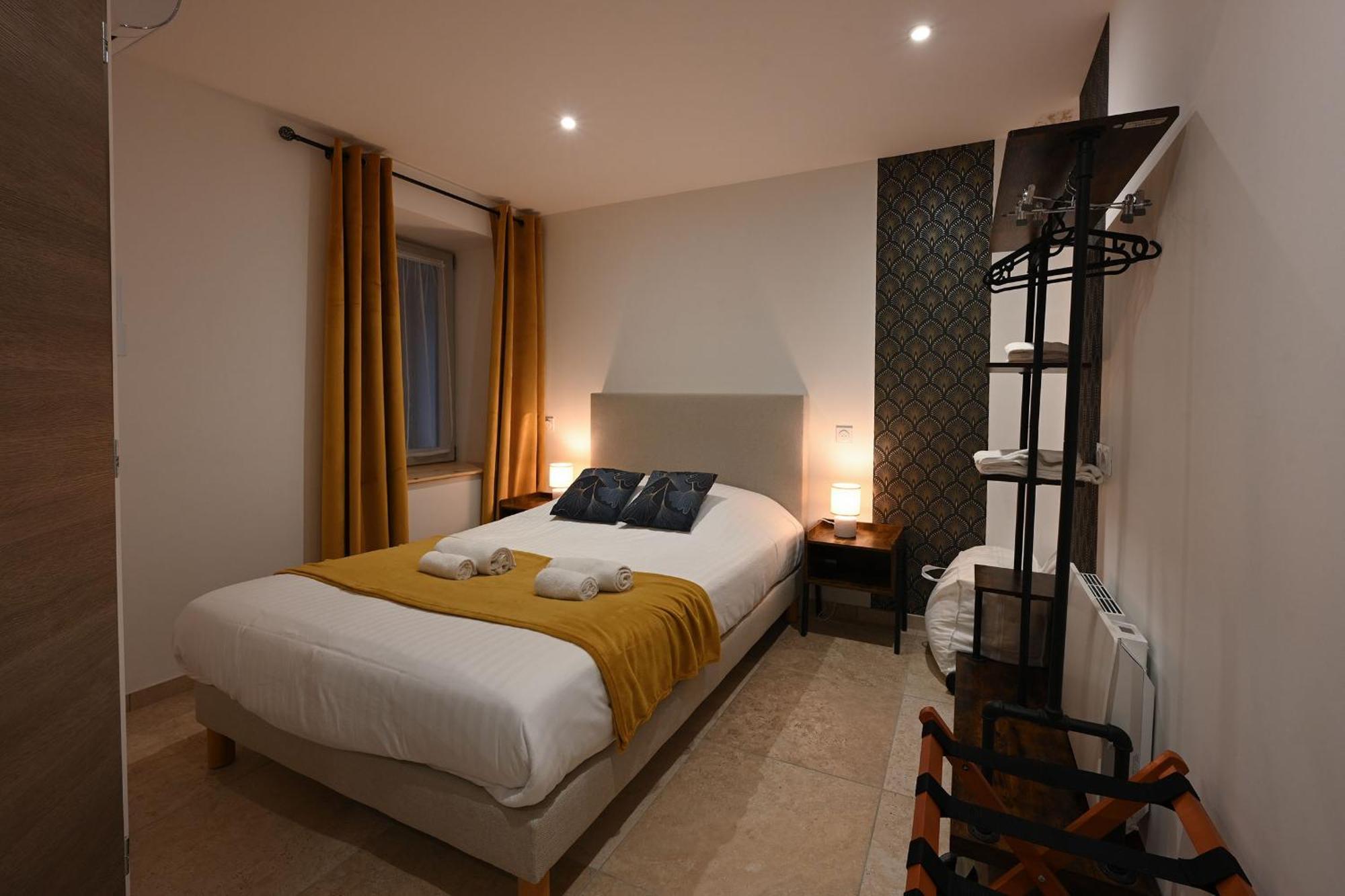 Hotel De La Croisee Poncin